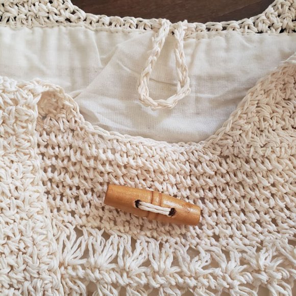 Crocheted NWOT HandBag Lined Cream Color - Picture 4 of 6